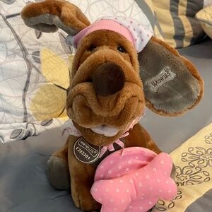 Vintage 1981 Ganz Bros.  Awesome Wrinkles Dog - 10"
